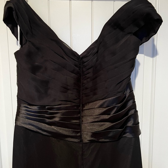 Mother of the bride dress! - Picture 4 of 7